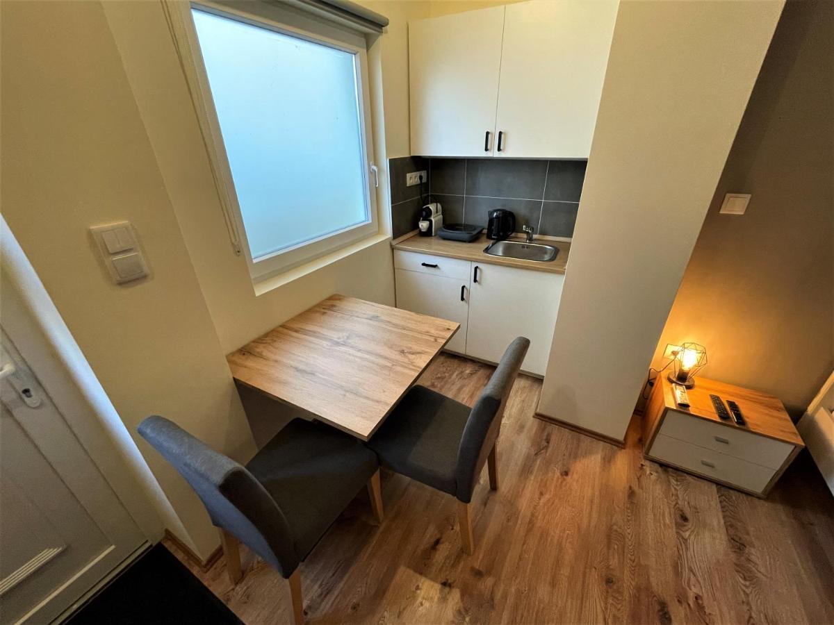 Hanna Apartman เดเบรตเซน ภายนอก รูปภาพ